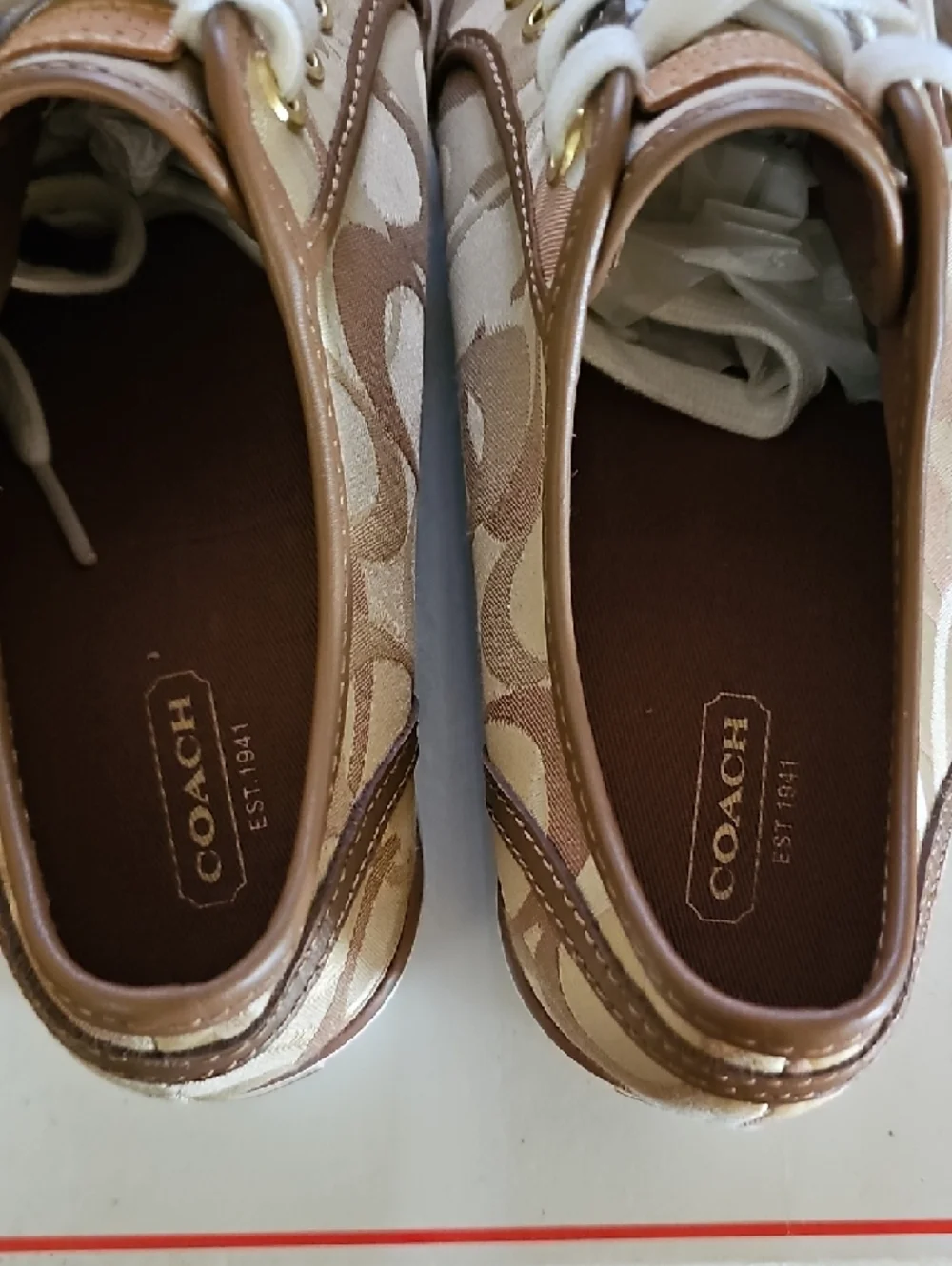 Coach Khaki Signature Low-Top Women Sneakers with White Laces - Picture 6 of 11